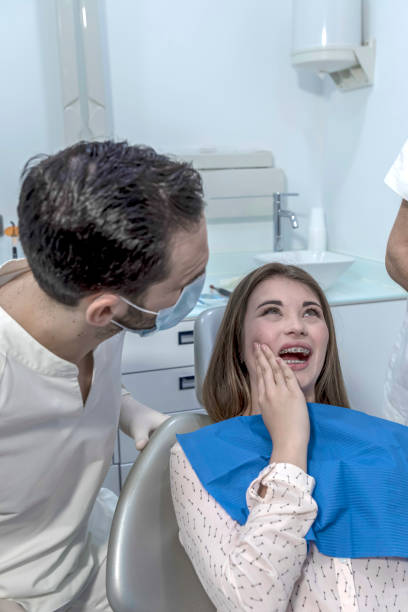 Best Dentist for Tooth Abscess  in Clay, CA